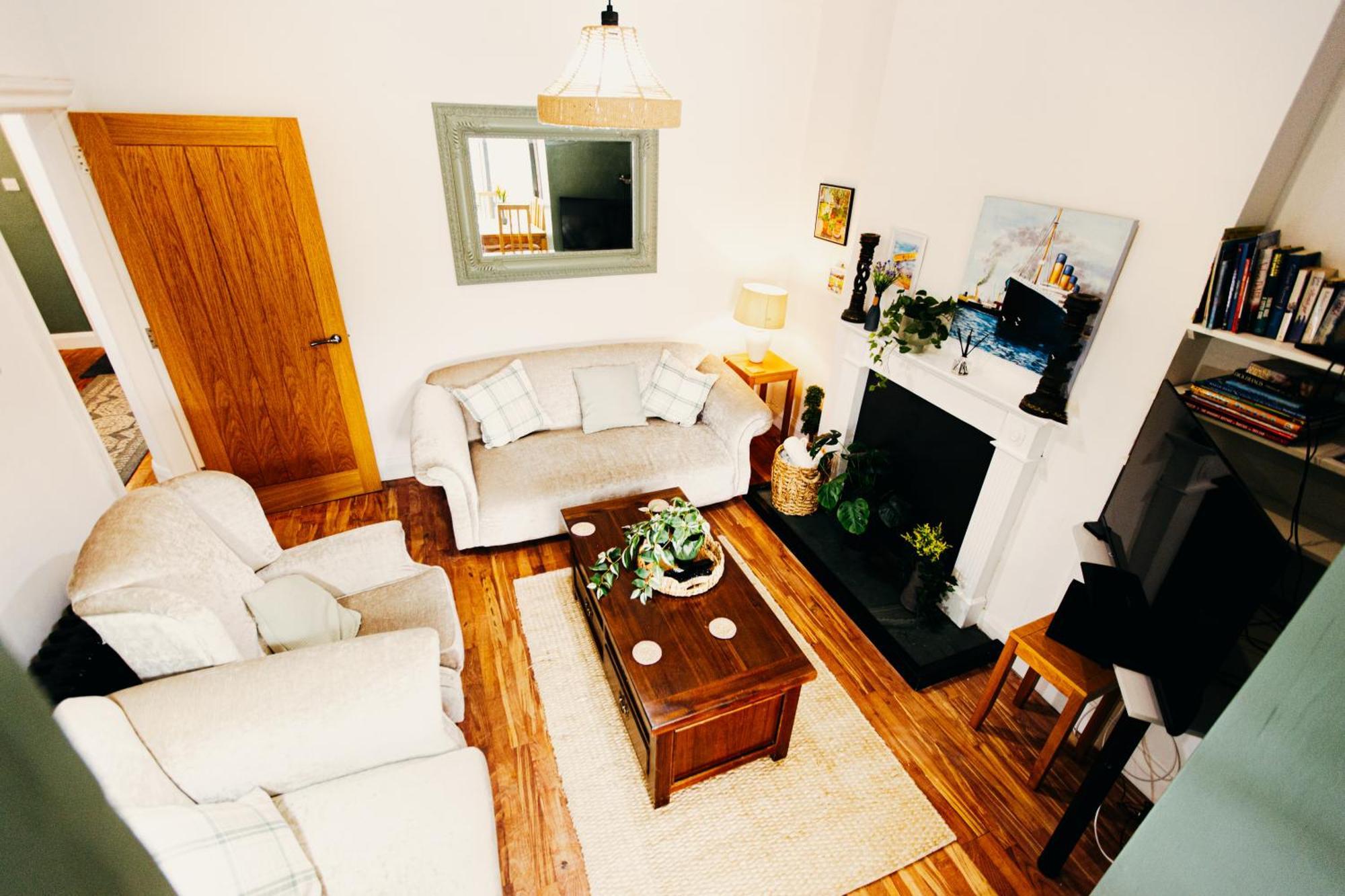 Friars Bush House - Stunning 4 Bedroom Detached House In Exclusive Queens Quarter Luxury Centre * Belfast